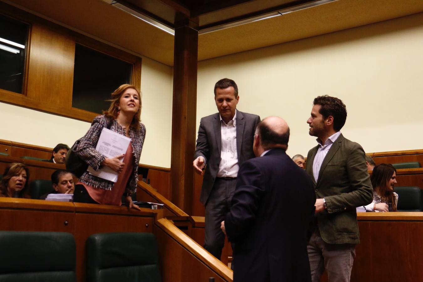 El expresidente de Eudel, Jokin Bildarratz ha sido uno de los asistentes al pleno de esta mañana.