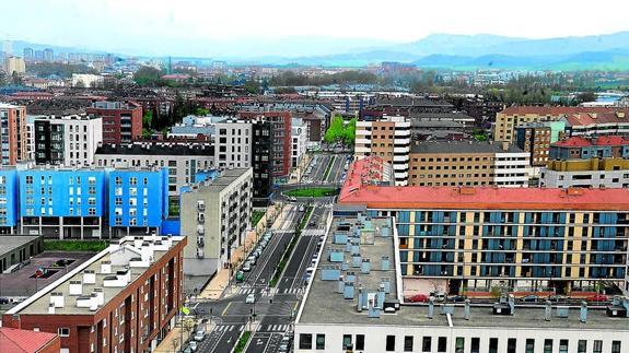 Panorámica del barrio de Zabalgana, uno de los más afectados por el incremento del 28% anunciado en el IBI de las viviendas protegidas de Vitoria. 