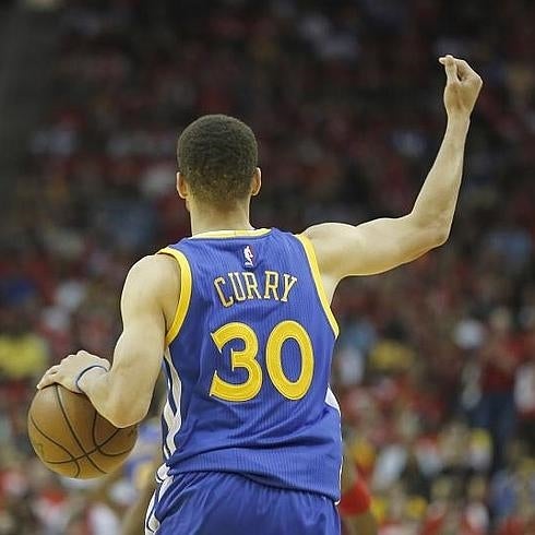 La lesión de  Curry no parece que frene a los Warriors