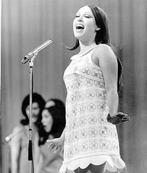 Massiel, durante su actuación en Eurovisión en 1969.