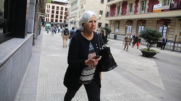 Garbiñe Biurrun saliendo del Palacio de Justicia esta mañana.