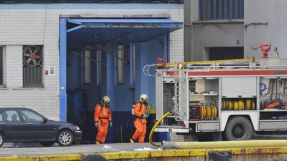 La explosión en la fábrica de hielo de Ondarroa dejó dos muertos.