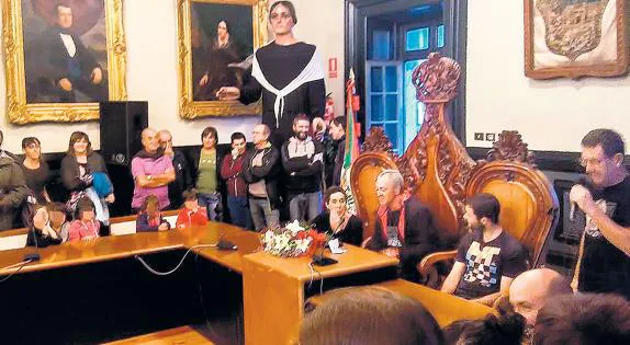 Covite denunciará ante la Audiencia Nacional el acto de homenaje a Andoni Gabiola Goyogana celebrado el viernes.