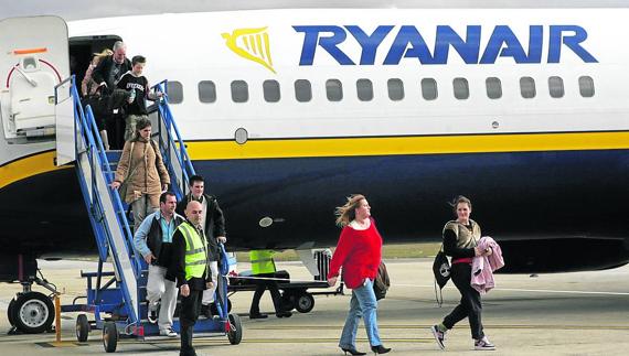 Ryanair ofreció hace una década viajes a Londres y Dublín que ahora el sector también esperaba.