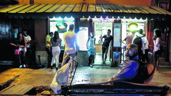 Ambiente de tranquilidad en el centro de La Habana, en medio del luto oficial decretado por el Gobierno cubano.