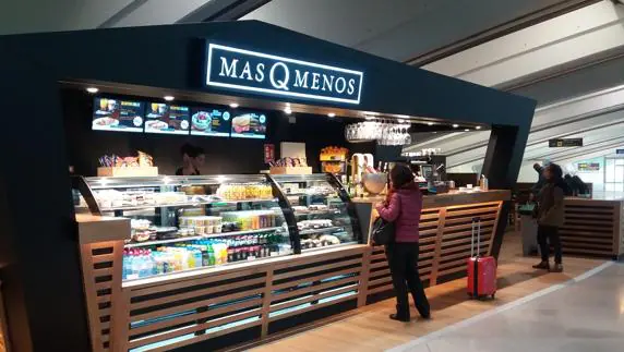 El aeropuerto de Bilbao estrena nueva cafetería en la terminal de llegadas  | El Correo