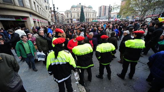 Agentes de la Policía Municipal en una edición pasada de la feria.