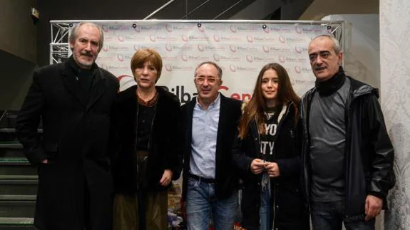 Luis Aranduy, Mónica Padró, Sergio Etxebarria, Lara y Juanjo Barrera. 