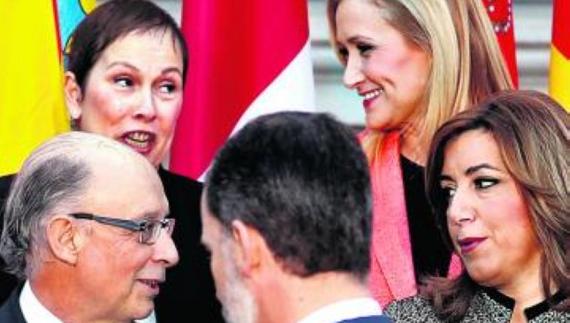 El Rey y Montoro, con Díaz, Cifuentes y Barkos.