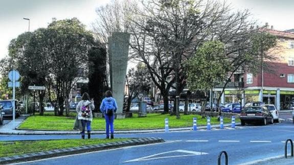 La plaza 'Txikia', en Algortam es conocida también como 'plaza de las uves'.