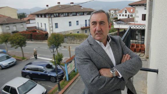 Naberan en el balcón del Ayuntamiento.