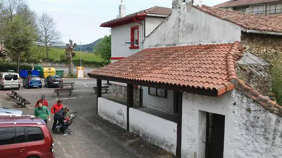 Vista exterior de la ermita de San Cristóbal.