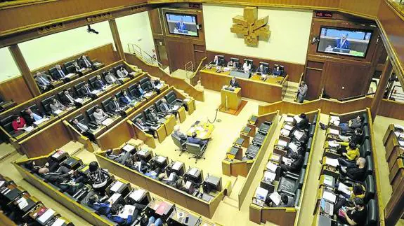 El Parlamento vasco se constituyó el pasado 21 de octubre, un mes después de las elecciones autonómicas.