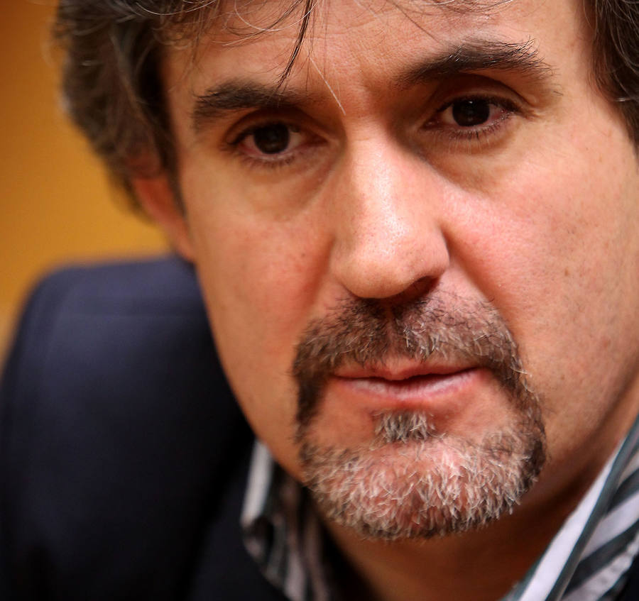 Urizar reelegido líder de EA por apenas 14 votos