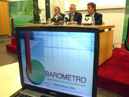 El director del Euskobarómetro, Francisco Llera, ha presentado hoy en Bilbao los resultados del Euskobarómetro. / Telepress