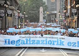 La manifestación ha sido multitudinaria y ha recorrido el centro de Bilbao./ F. Gómez