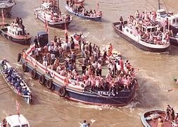 Han pasado 28 años desde que la gabarra surcó la ría por última vez, con el doblete rojiblanco.