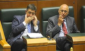 López y Ares, hoy en el Parlamento vasco. / Iosu Onandia