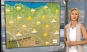 La presentadora del tiempo Ana Urrutia, con un mapa que incluye La Rioja y Cantabria./ Archivo