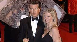 Pierce Brosnan y Charlotte, en 2006. / EFE