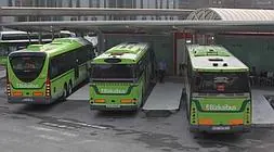Los buses no han abandonado Termibús. / M. Atrio | V. Melchor / P. del Caño