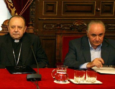Monseñor Uriarte y José Antonio Pagola. / LUSA
