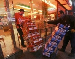 Las marcas de Anheuser-Bush acaparan el 48,5% del mercado de EE.UU. /AP