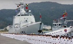 Ceremonia previa a la salida del contingente de la isla sureña de Hainan. / AP