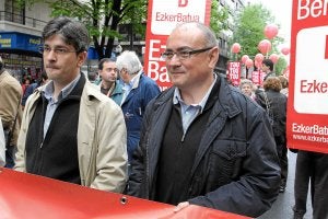 Javier Madrazo, durante una marcha en Bilbao ::                             TELEPRESS