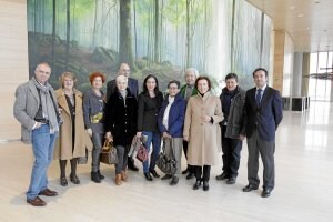 Miembros del jurado de 'Bilbao International Art&amp;Fashion' se reunieron ayer en la Torre Iberdrola. ::
LUIS ÁNGEL GÓMEZ