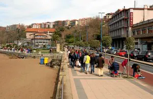 La recuperación de los negocios revitalizará el paseo. ::                         PEDRO URRESTI