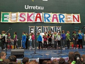 Uno de los actos del Día Internacional del Euskera celebrado el año pasado. /Aguado
