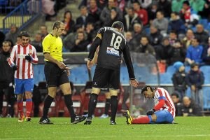 Falcao, lesionado, se duele. /AFP