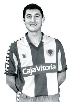 Segundo entrenador. Valverde fue el ayudante de Txetxu Rojo en la temporada 2000-2001, y llegó al primer equipo en el ejercicio 2003-04. ::
LUIS ÁNGEL GÓMEZ