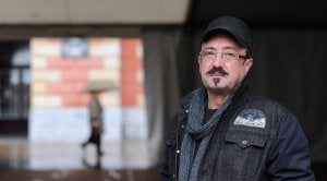 El compositor y cantautor eibarrés Fran Lasuen cuenta con una gran producción de discos, proyectos y colaboraciones musicales de variado formato./ FELIX MORQUECHO