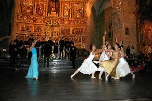 La basílica de Santa María será mañana escenario de uno de los espectáculos. ::
L'ATELIER