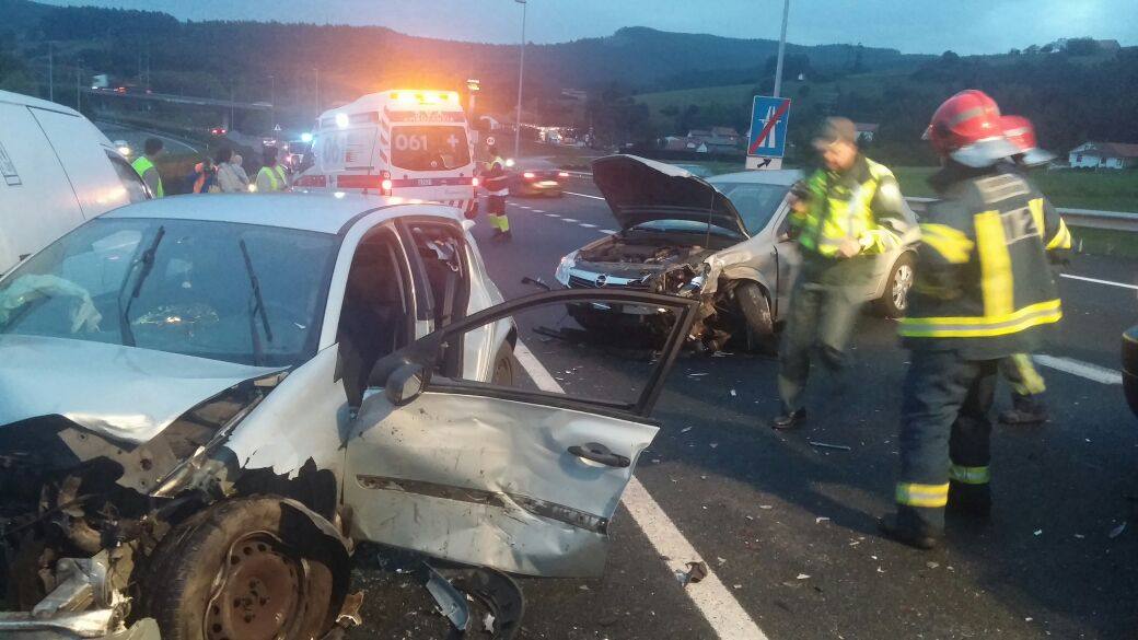Colisión múltiple en Ambrosero