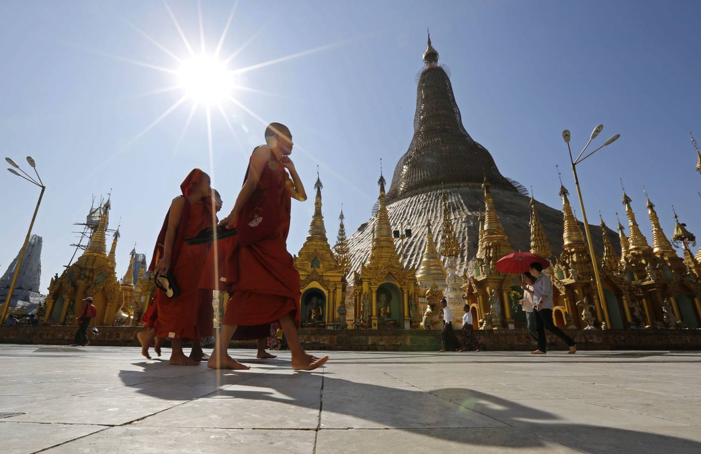 El templo de Shwedagon es el más importante de Birmania, con una relevancia similar a los templos de Angkor Bat