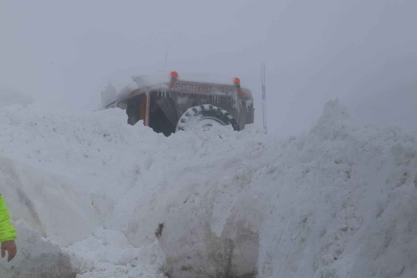 Cuatro metros de nieve en el Escudo
