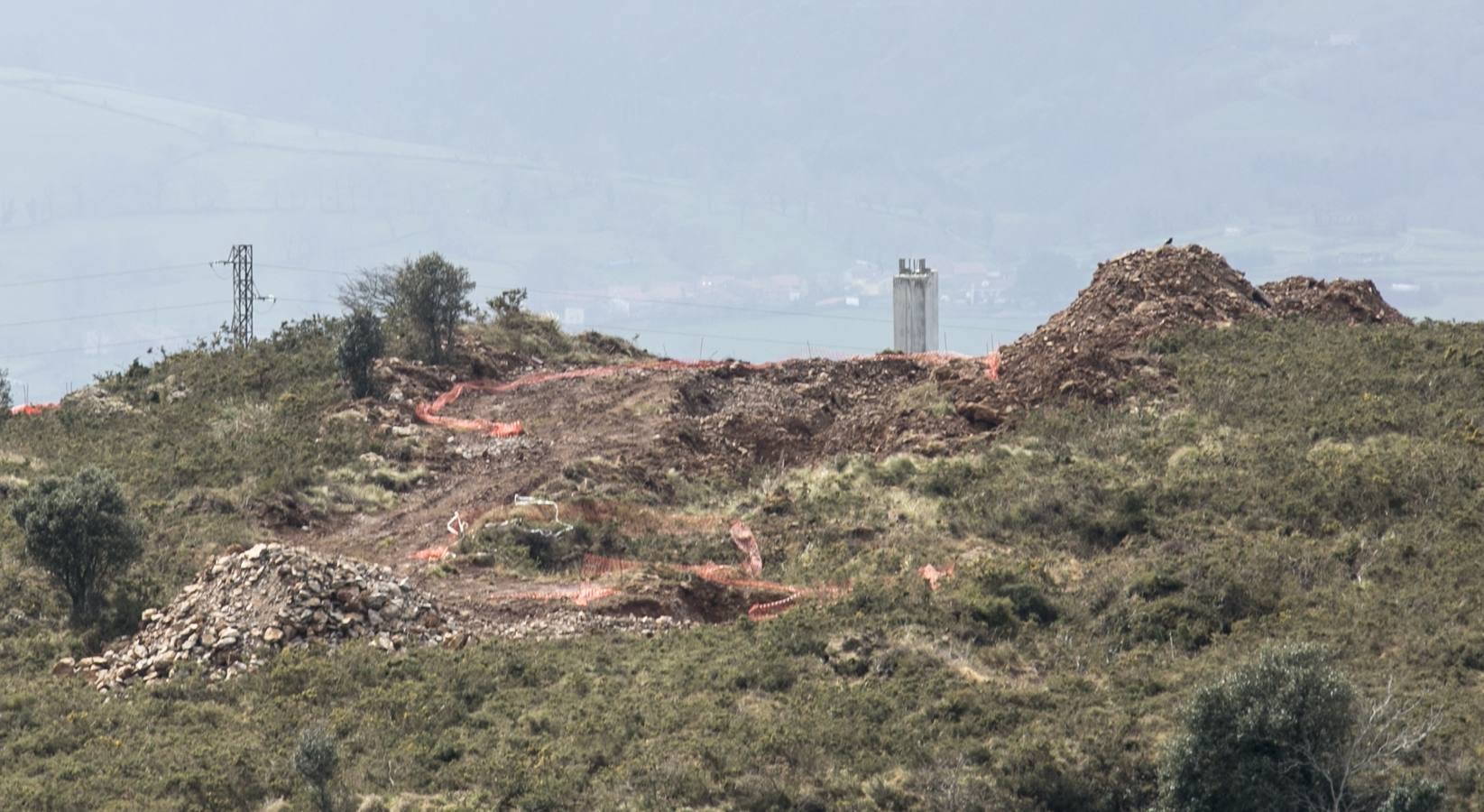 Las obras del teleférico de Cabárceno siguen paradas