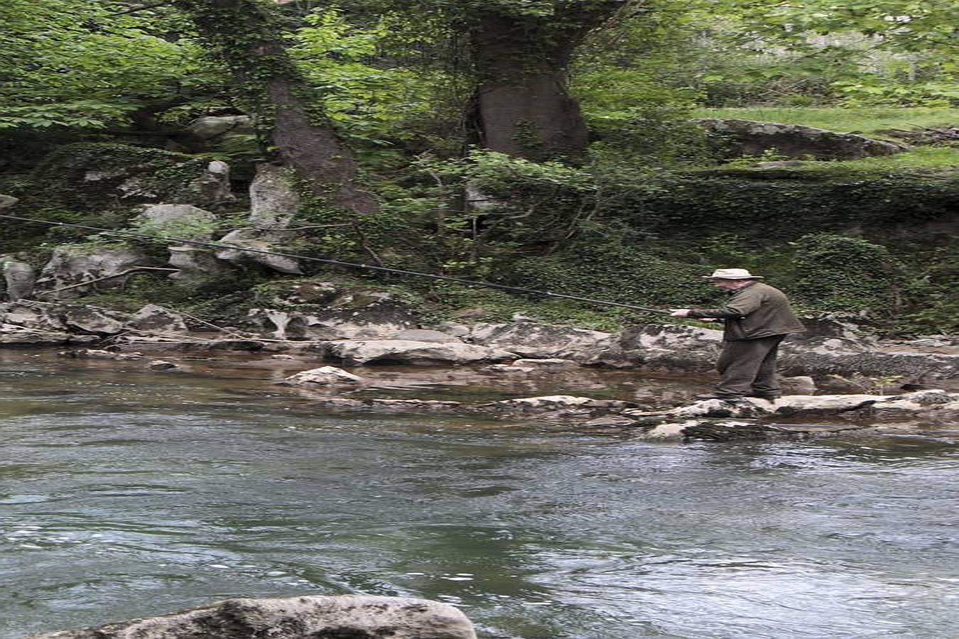 Pesca de Salmón en el río Pas