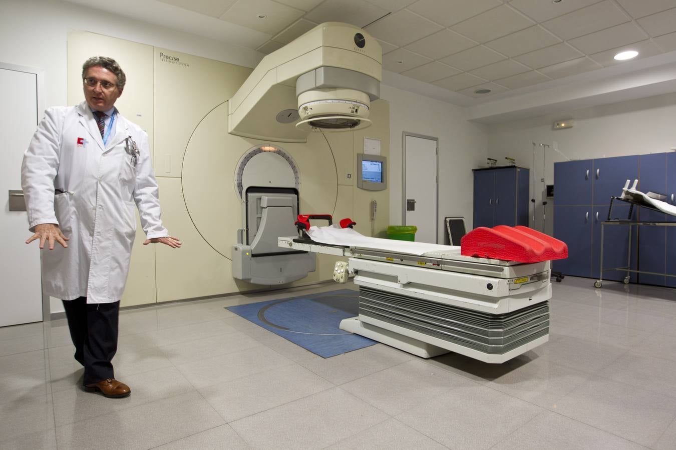 Valdecilla renueva la unidad de radioterapia