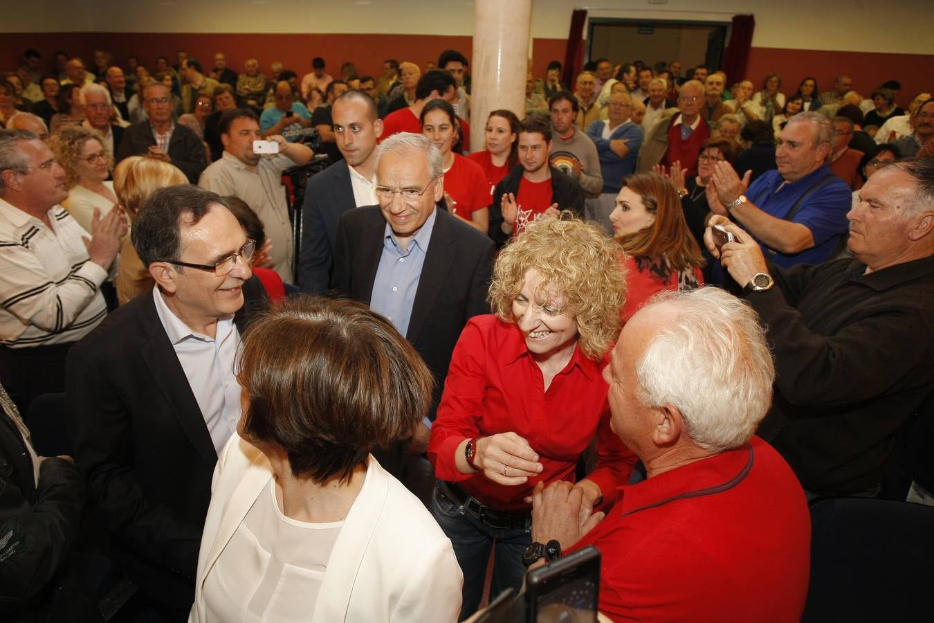 Mitin de Alfonso Guerra en Torrelavega