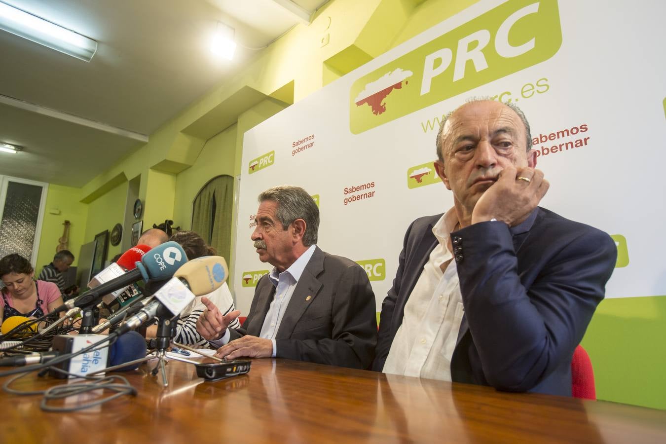 Marcano renuncia a diputado