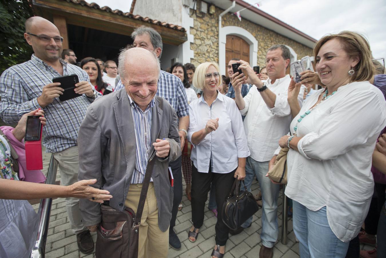 Una multitud arropa a Antonio Lopez en &#039;Robayera&#039;