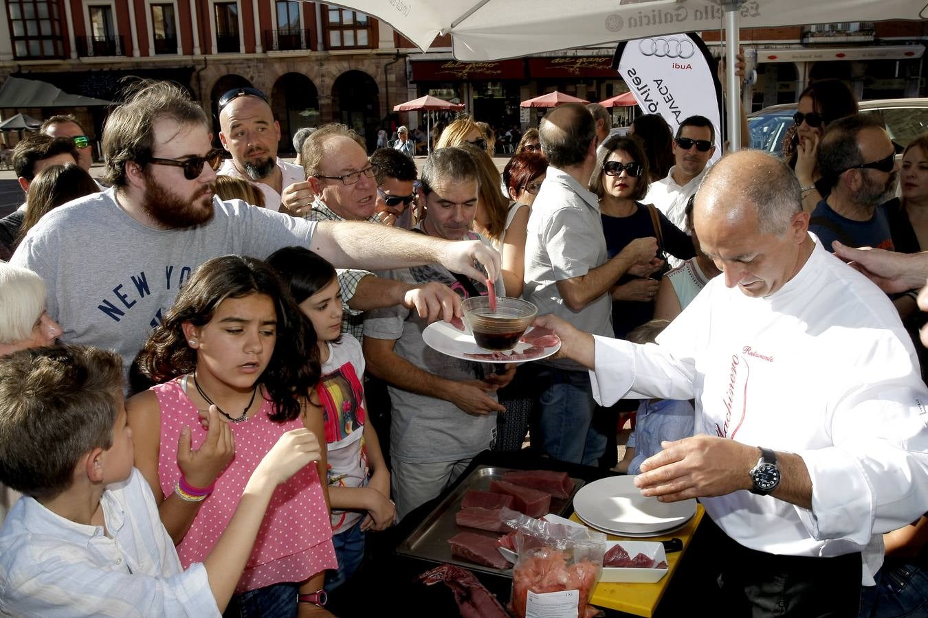 Ronqueo de atún en Torrelavega