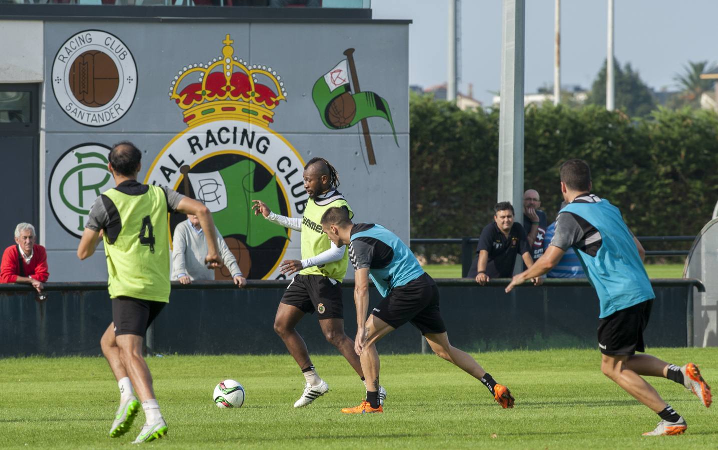 Tchité ya entrena con el Racing