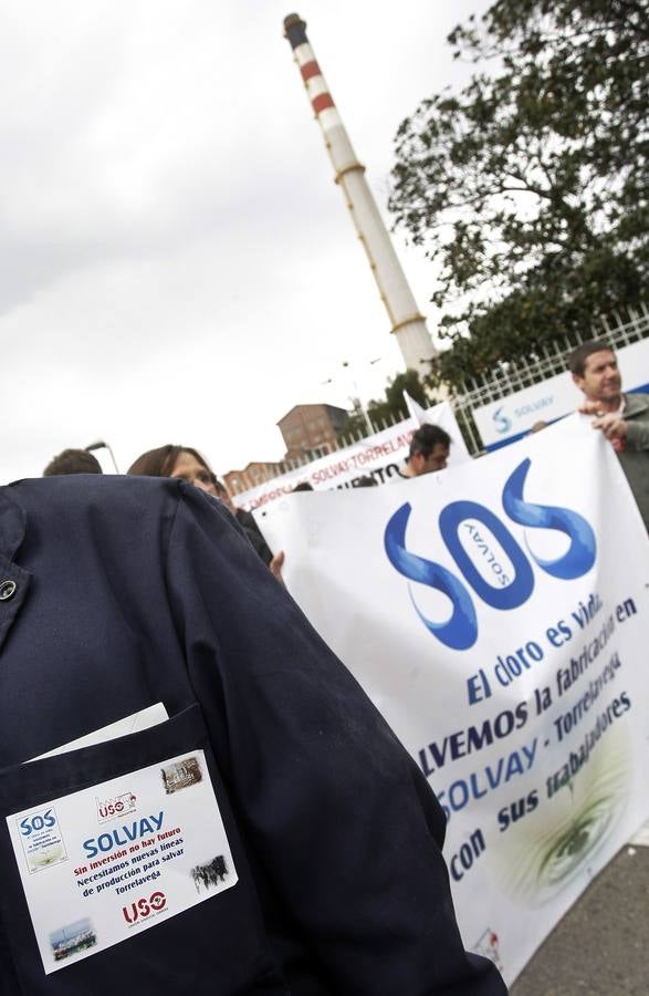 Concentración de trabajadores en Solvay