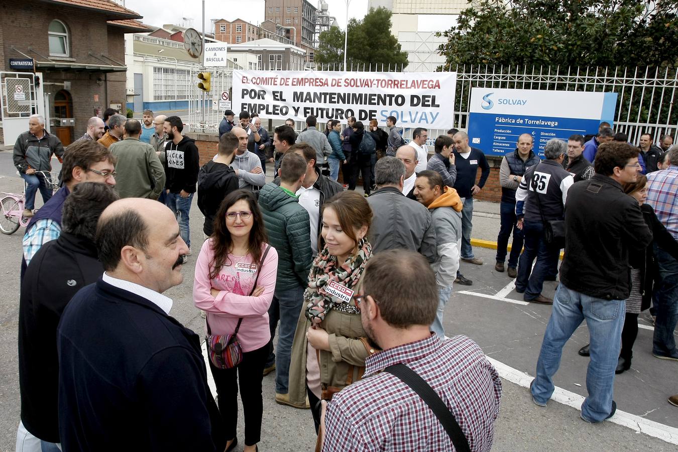Concentración de trabajadores en Solvay