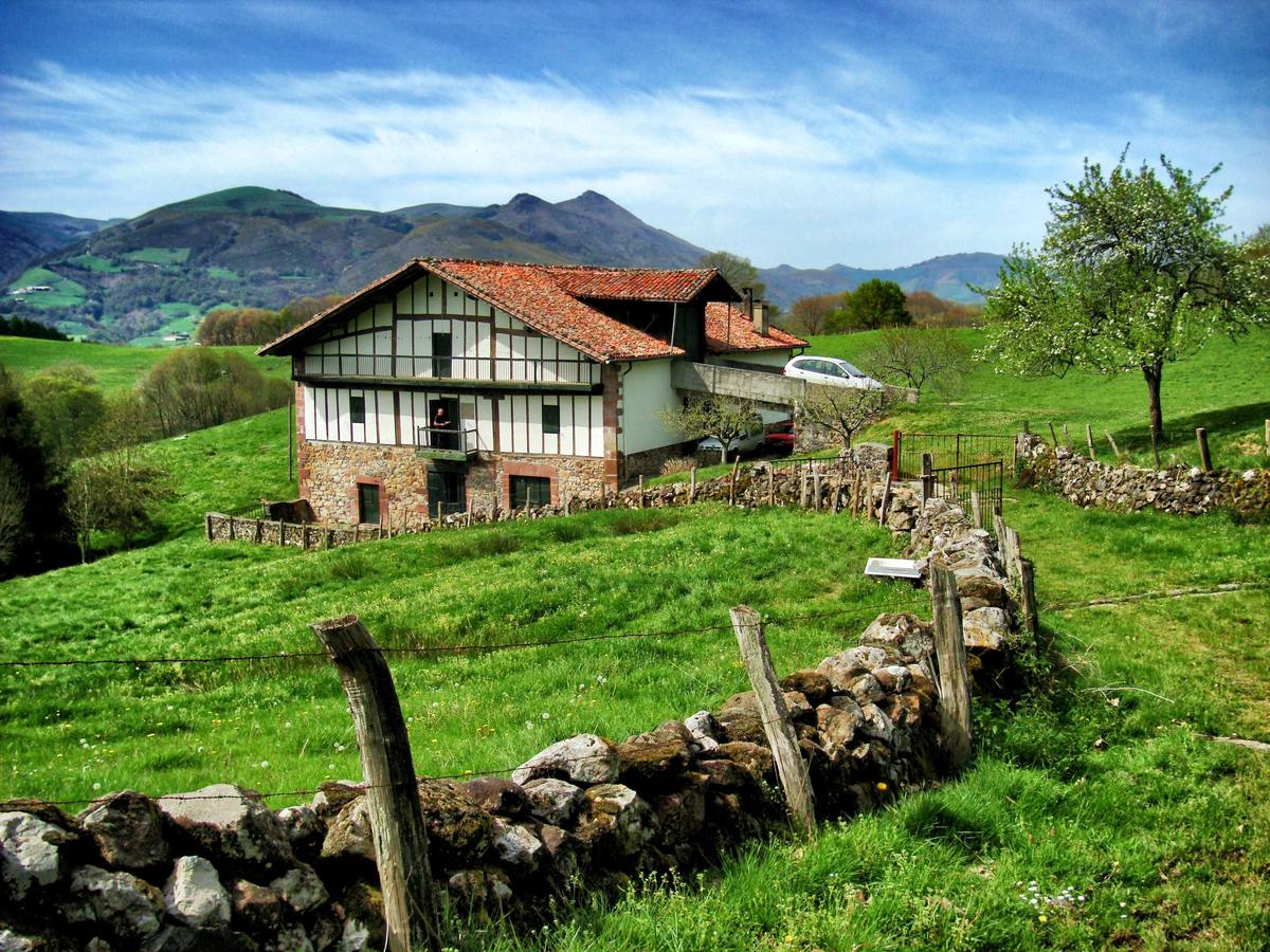 Aruzkun